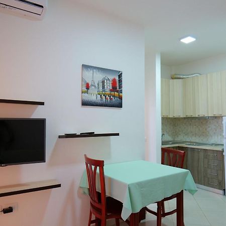 Almare Apartments Vlorë Extérieur photo