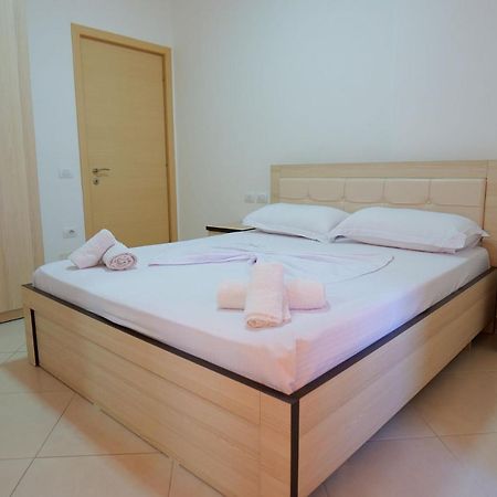 Almare Apartments Vlorë Extérieur photo