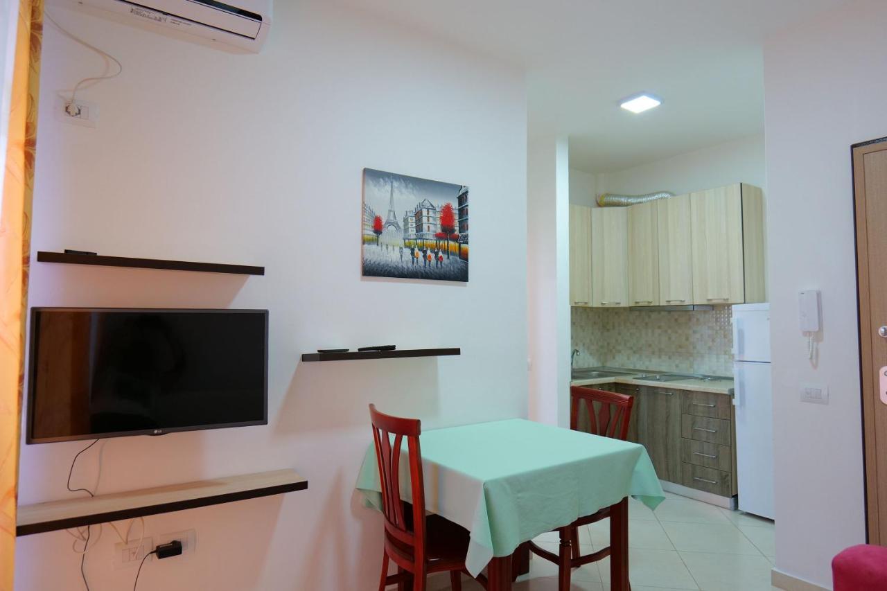 Almare Apartments Vlorë Extérieur photo