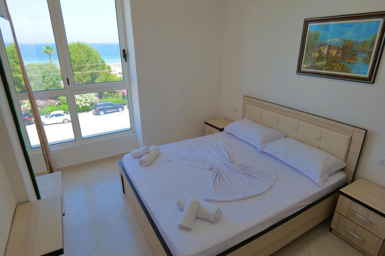 Almare Apartments Vlorë Extérieur photo