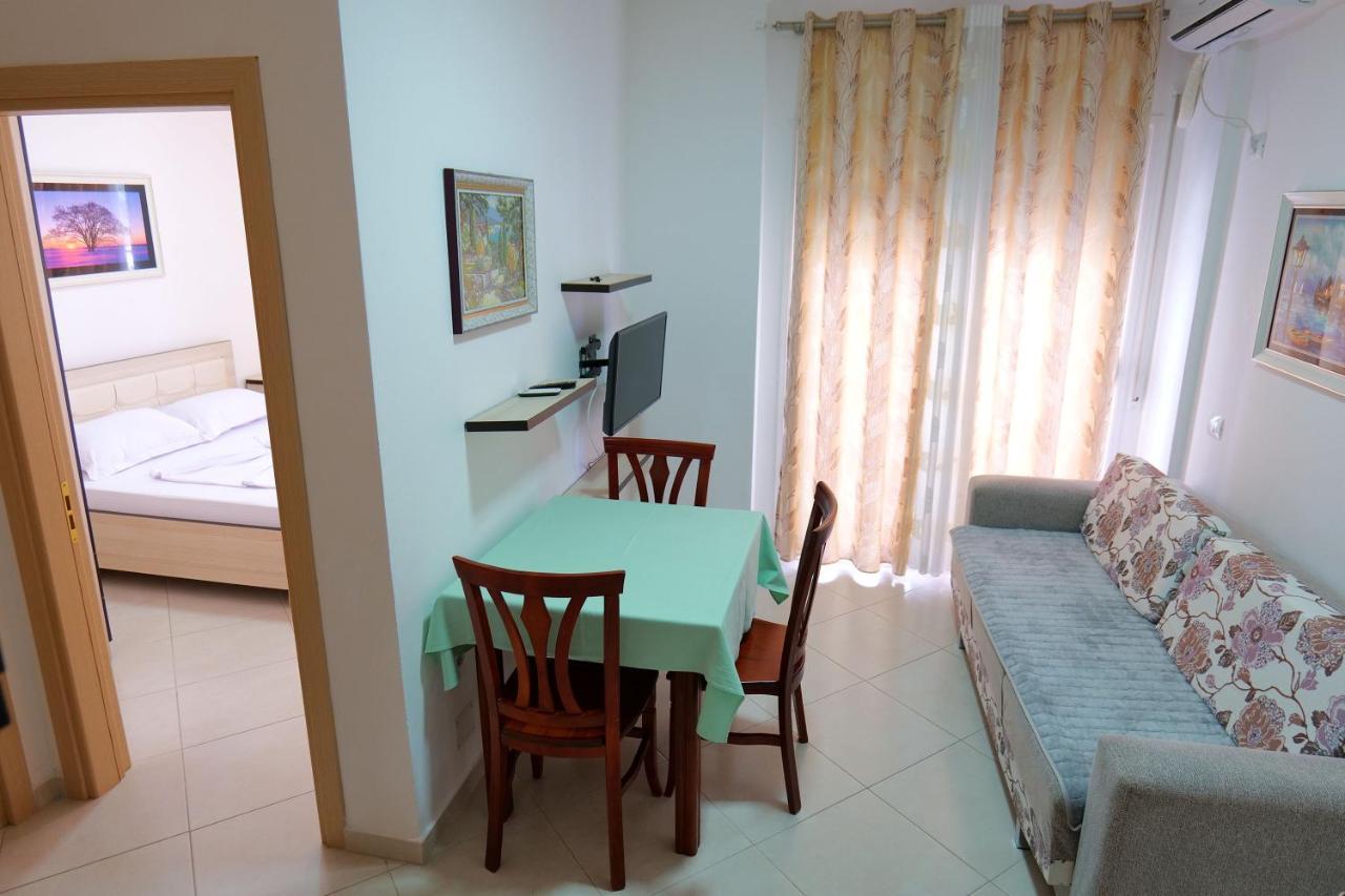 Almare Apartments Vlorë Extérieur photo