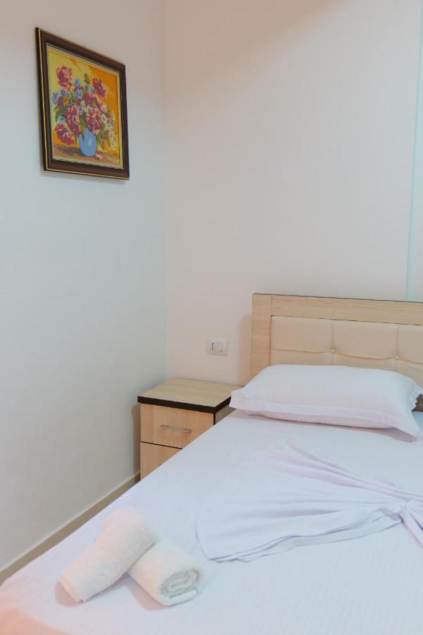 Almare Apartments Vlorë Extérieur photo