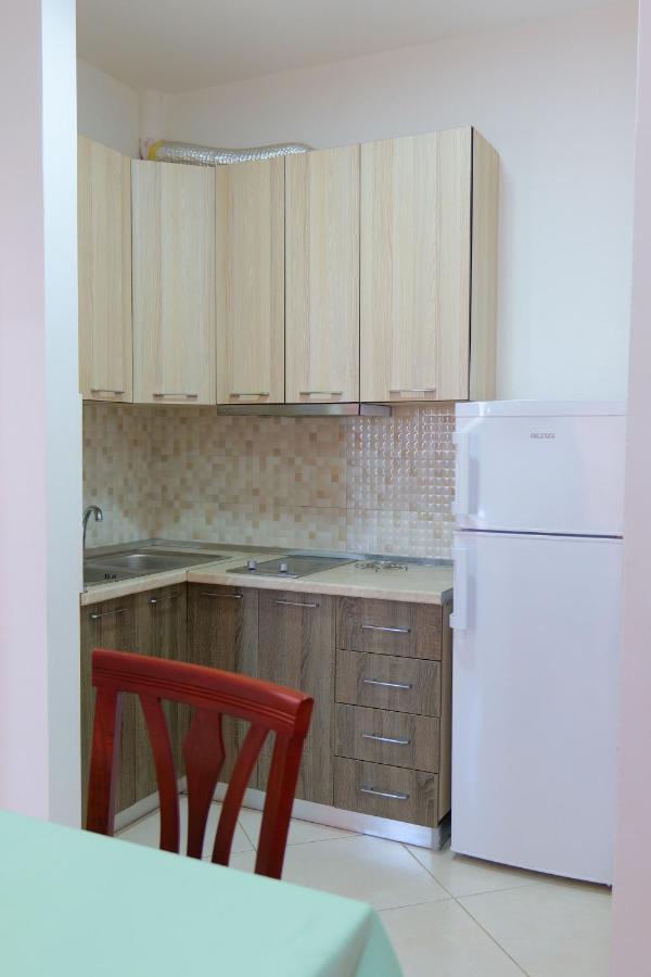 Almare Apartments Vlorë Extérieur photo